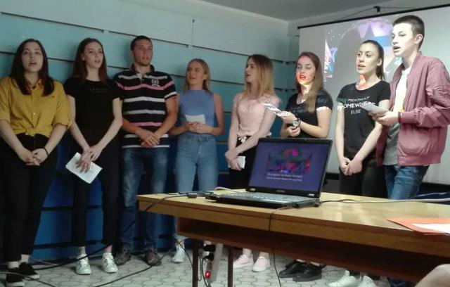 Ђаци с гостима из Русије обележили Дан победе у школи „Пинки”